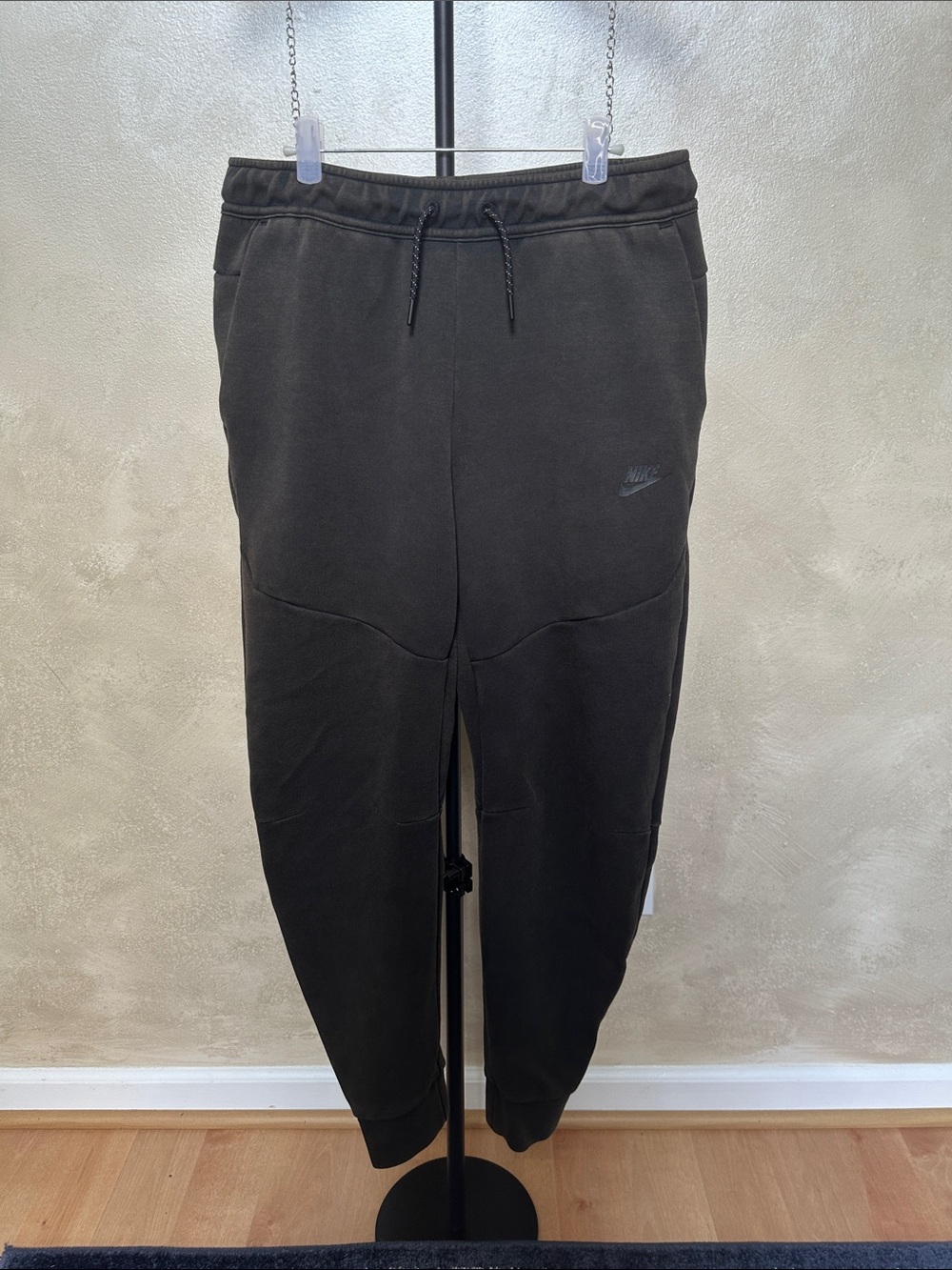 Nike Men’s Sportswear Tech Fleece Joggers sz medium